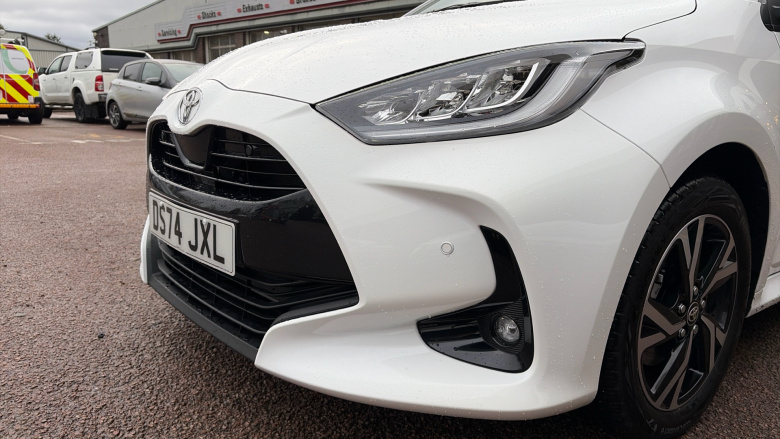 Toyota Yaris 1.5 Hybrid Design 5dr CVT Hybrid Hatchback